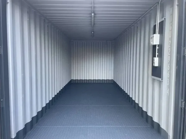 Container 20 Piedi Nuovo con Pavimento in Acciaio e Luce – RAL 7016 - immagine 4